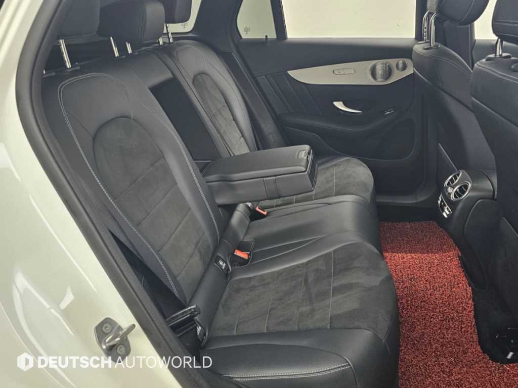 Mercedes-Benz GLC-Class — photo 12