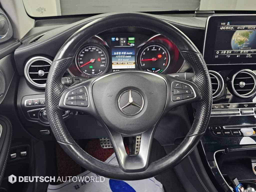 Mercedes-Benz GLC-Class — photo 13