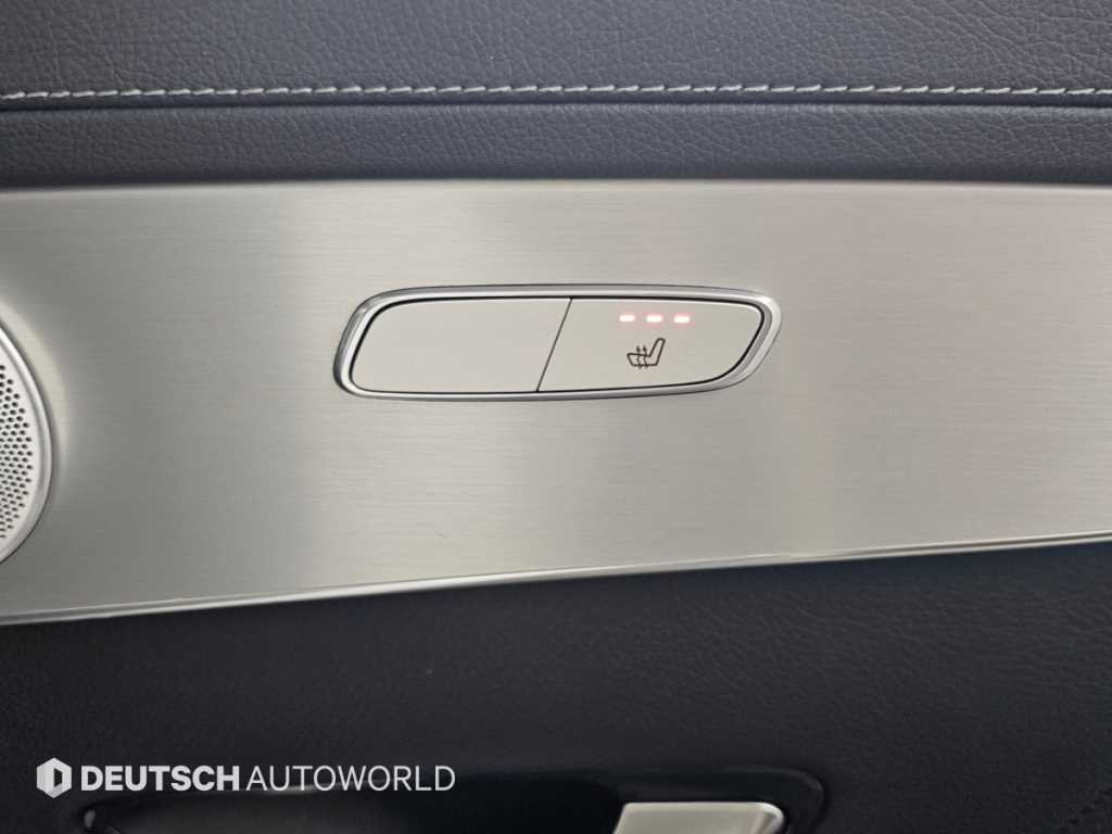 Mercedes-Benz GLC-Class — photo 16