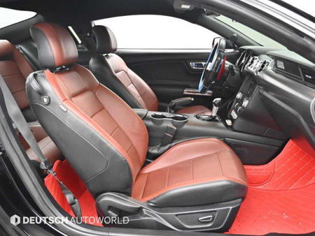 Ford Mustang — photo 10