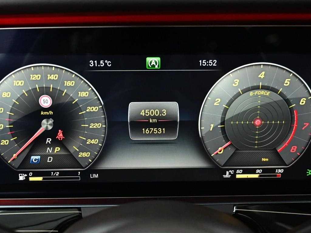 Mercedes-Benz E-Class — photo 08