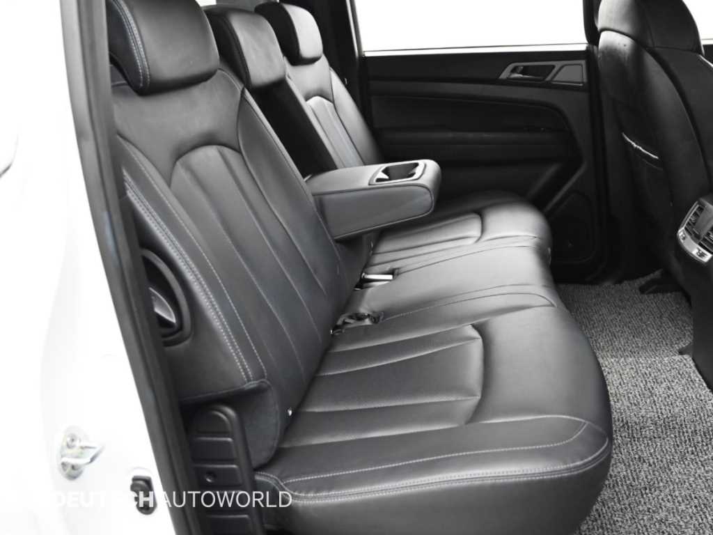 KGM Rexton — photo 12