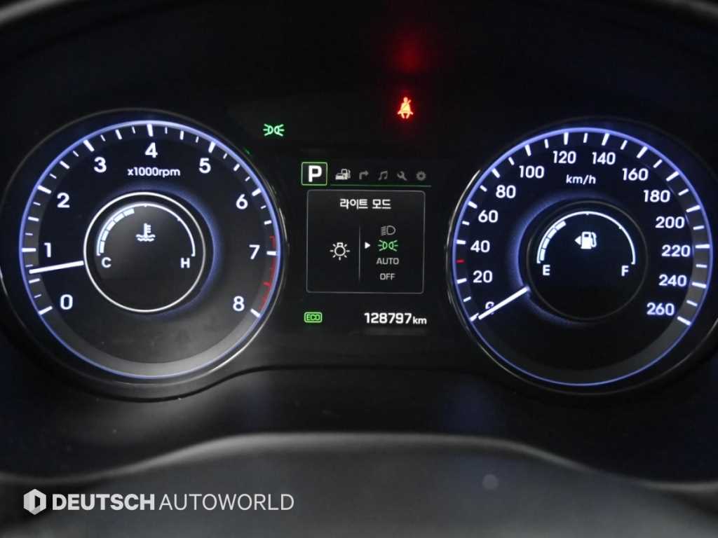 Hyundai Aslan — photo 08