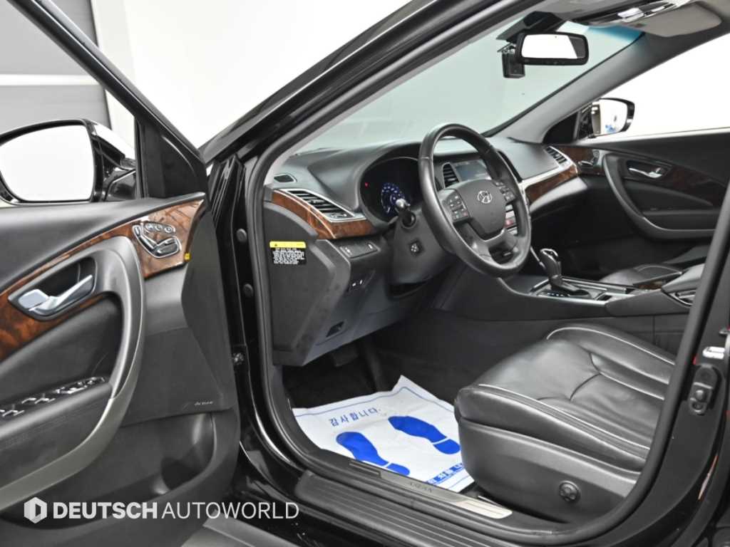 Hyundai Aslan — photo 11