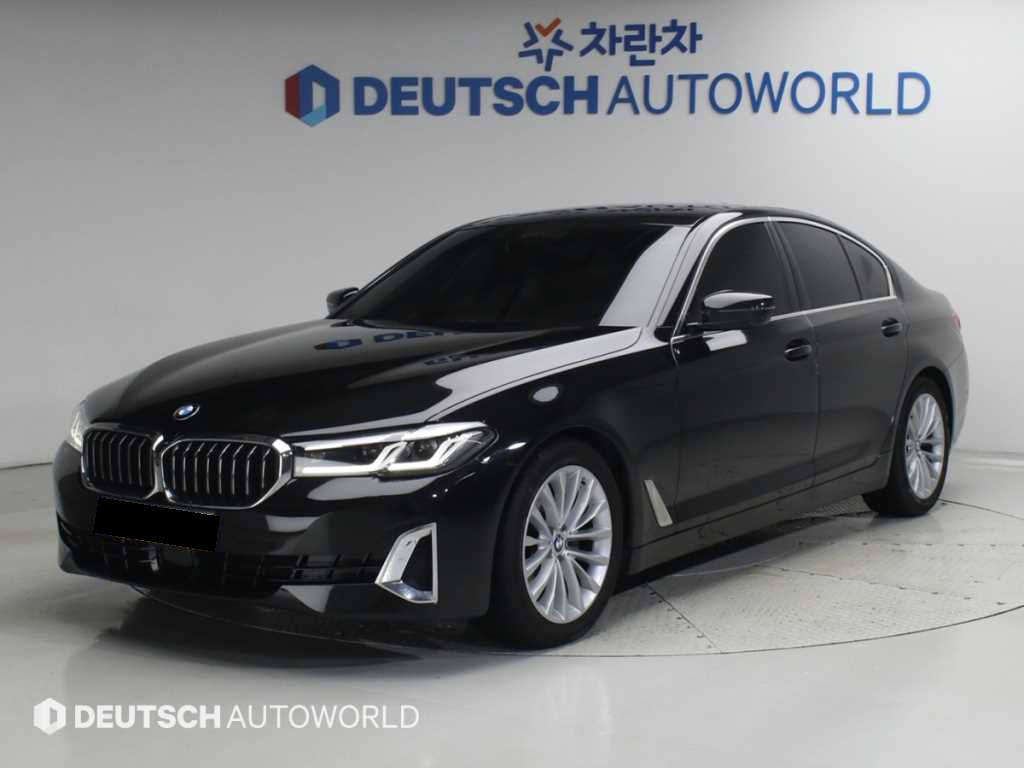 BMW 5-Series — photo 02