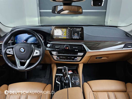 BMW 5-Series — photo 08