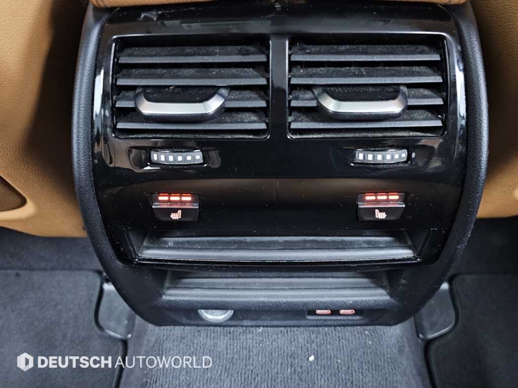BMW 5-Series — photo 16