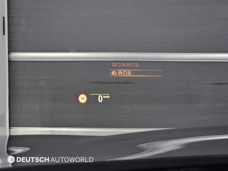 BMW 5-Series — photo 17