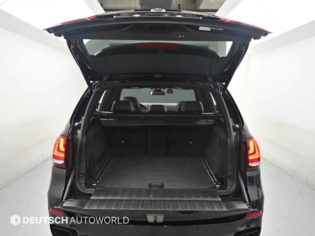 BMW X5 — photo 19