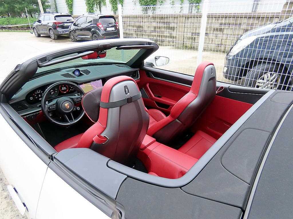 Porsche 911 — photo 09