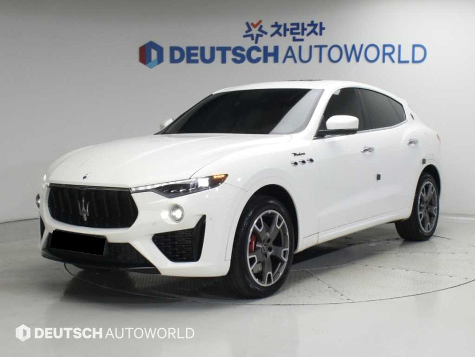 Maserati Levante — photo 01
