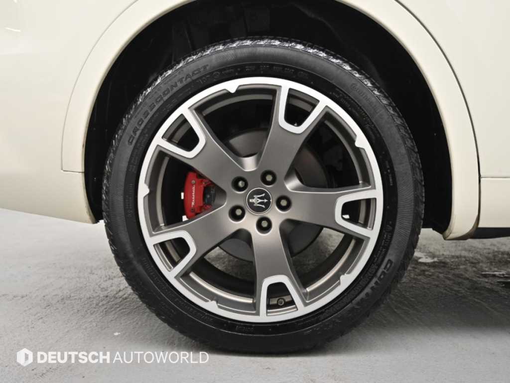 Maserati Levante — photo 05