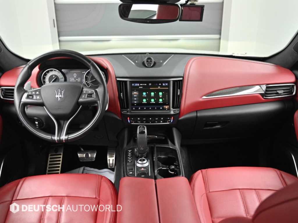 Maserati Levante — photo 07