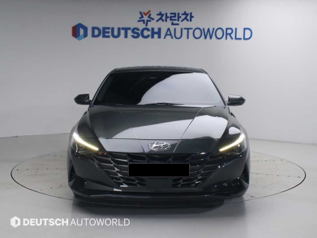 Hyundai Avante — photo 02