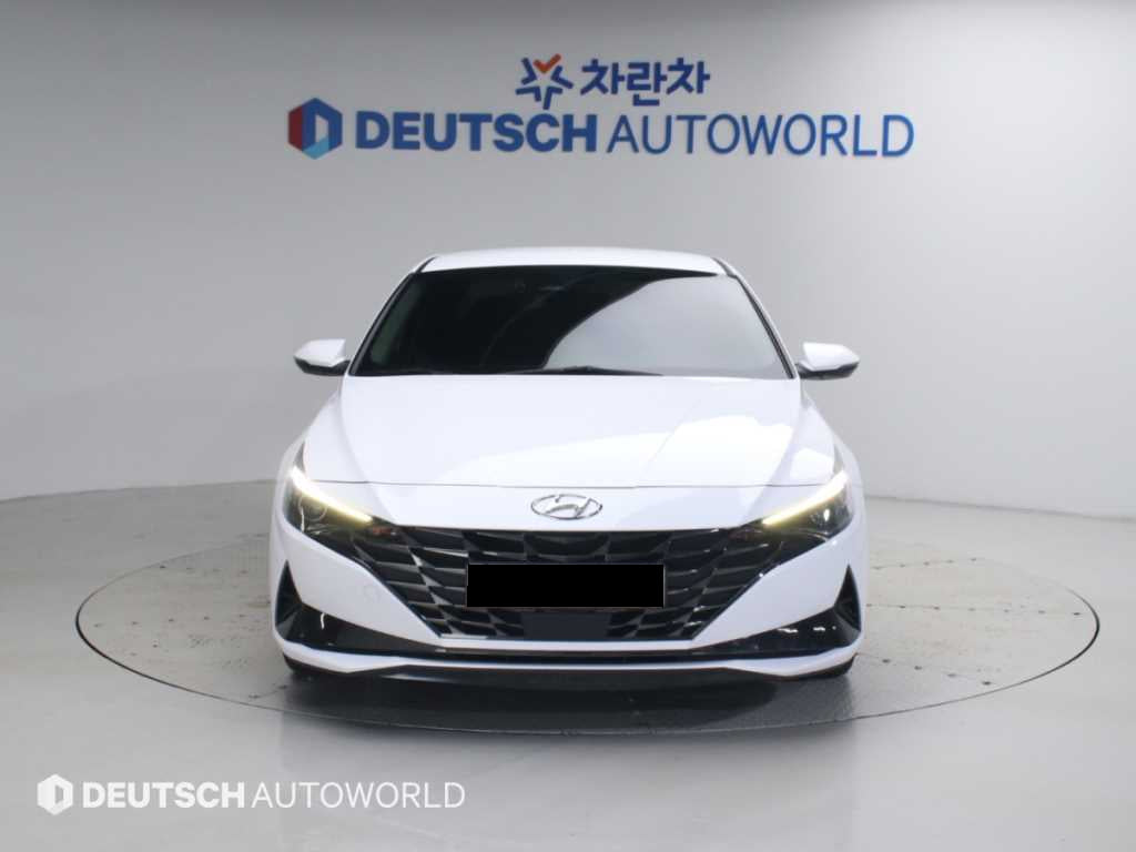 Hyundai Avante — photo 02