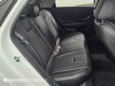 Hyundai Avante — photo 17