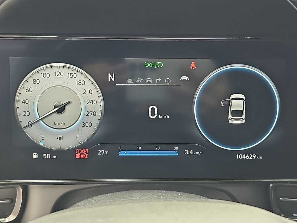 Hyundai Avante — photo 06