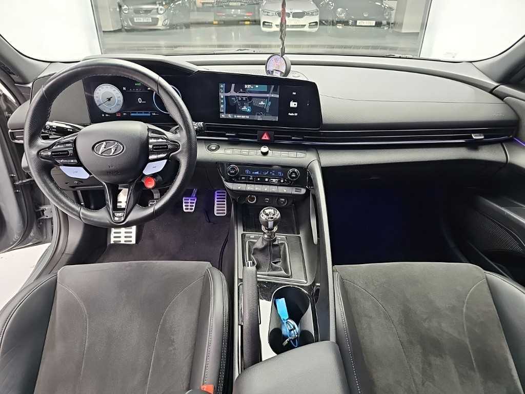 Hyundai Avante — photo 07