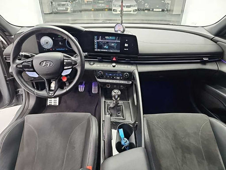 Hyundai Avante — photo 07