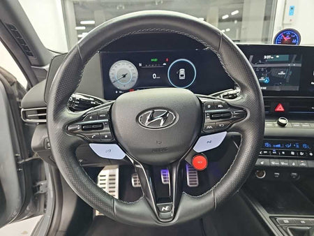 Hyundai Avante — photo 09
