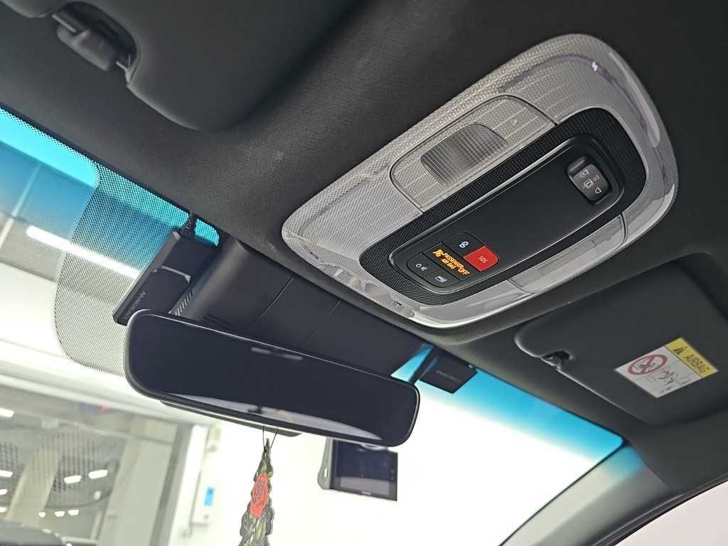 Hyundai Avante — photo 17