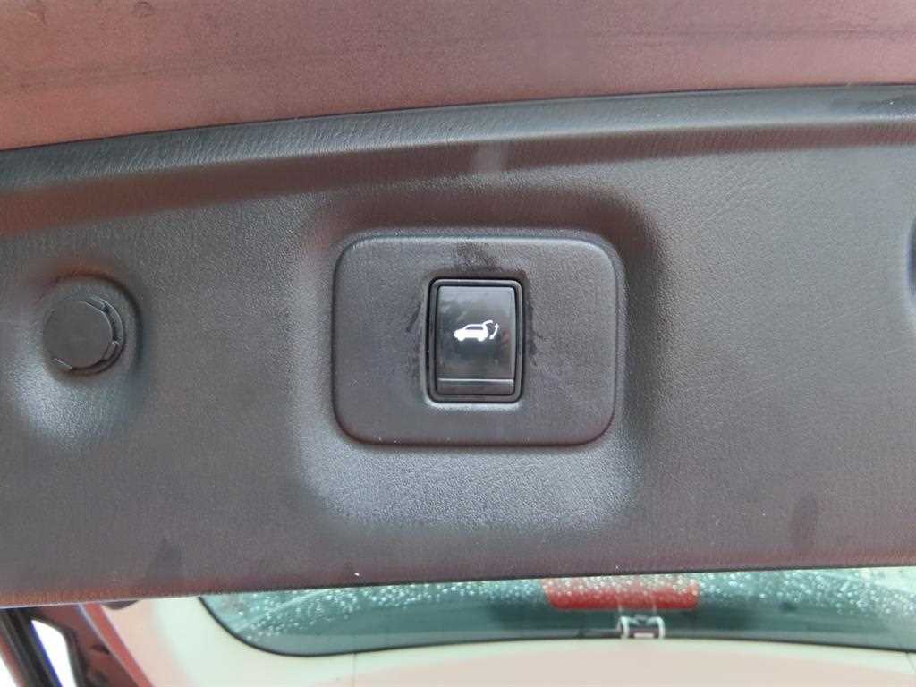 Infiniti QX60 — photo 06