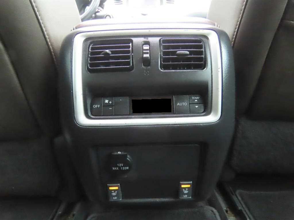 Infiniti QX60 — photo 08