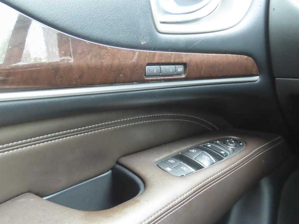 Infiniti QX60 — photo 14