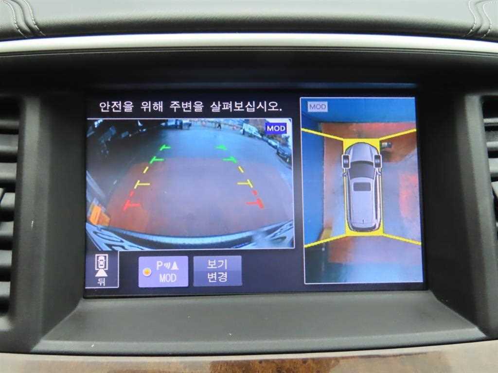Infiniti QX60 — photo 18