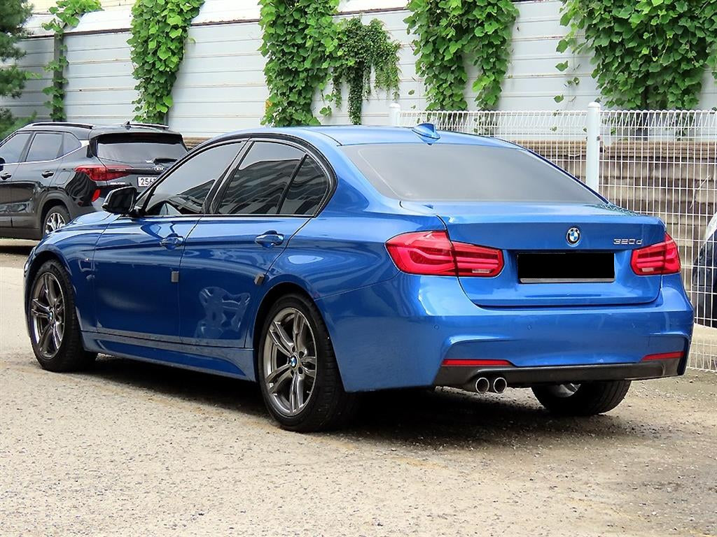BMW 3-Series — photo 03