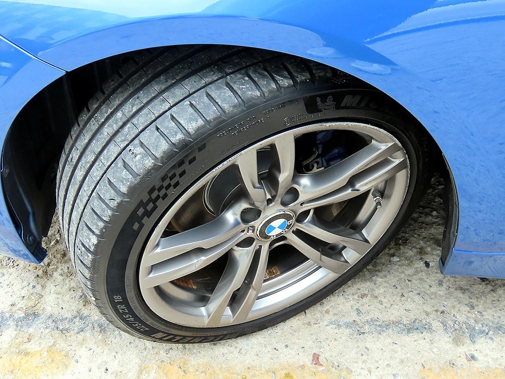 BMW 3-Series — photo 20