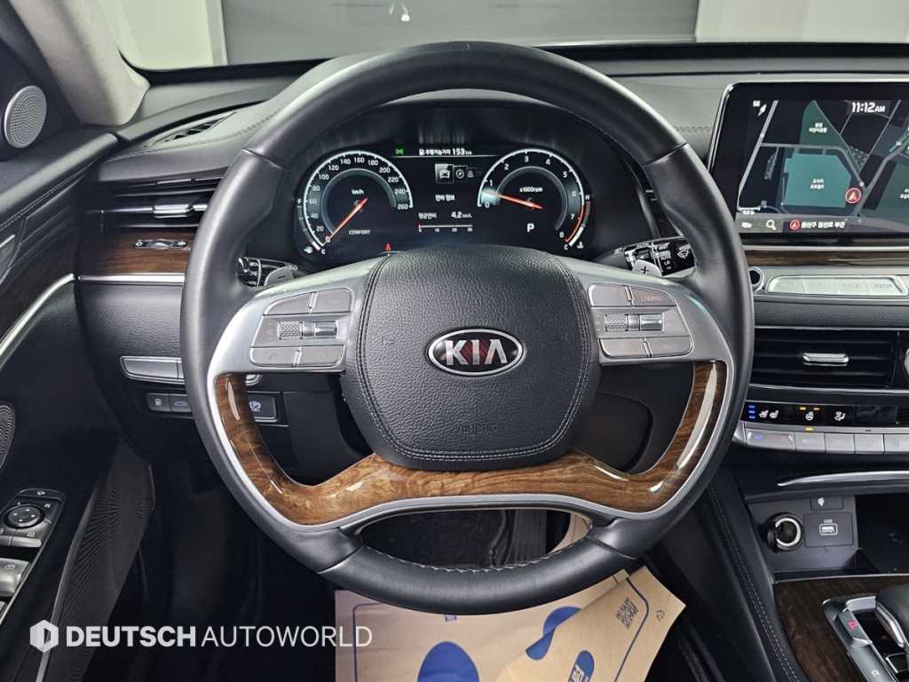 Kia K9 — photo 13