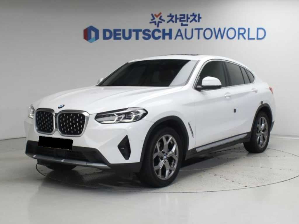 BMW X4 — photo 01