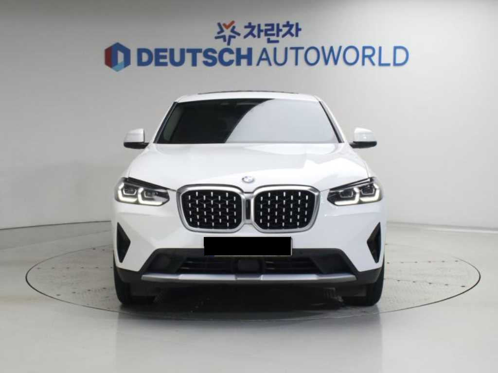 BMW X4 — photo 03
