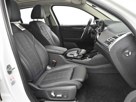 BMW X4 — photo 10