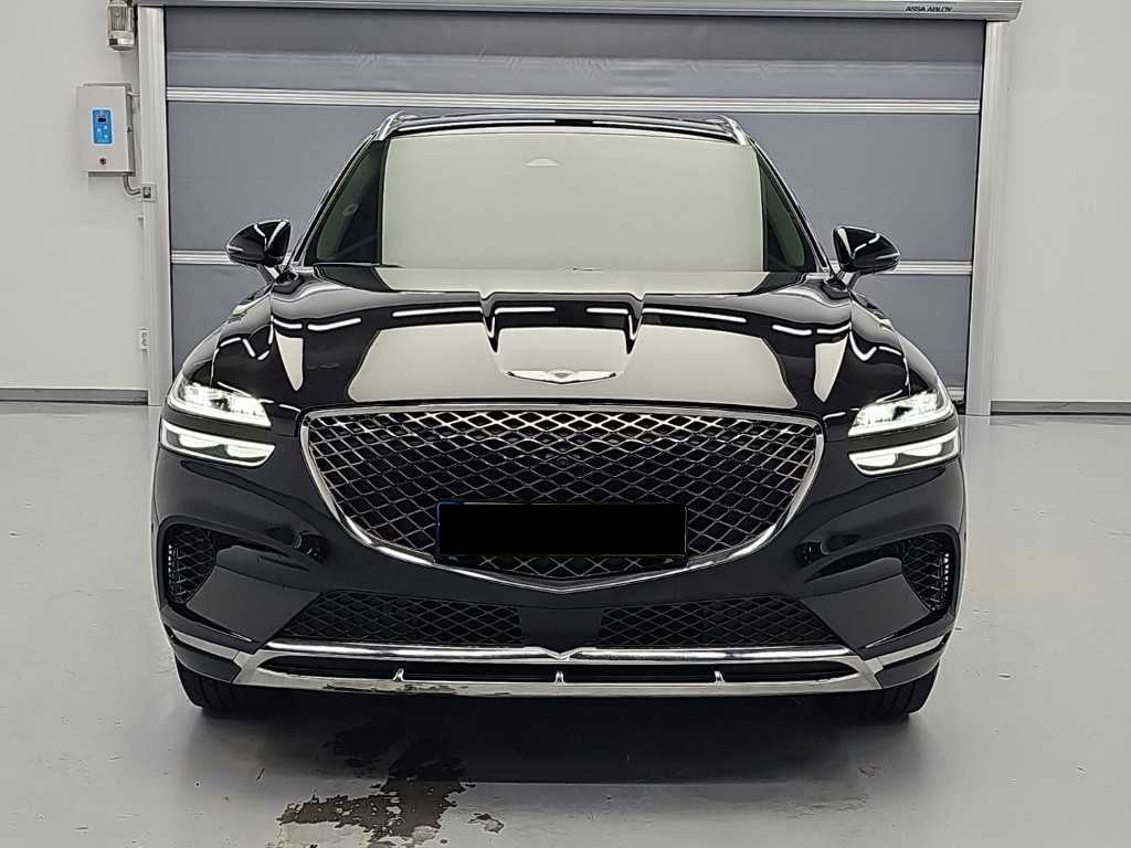 Genesis GV70 — photo 02