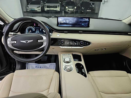 Genesis GV70 — photo 07