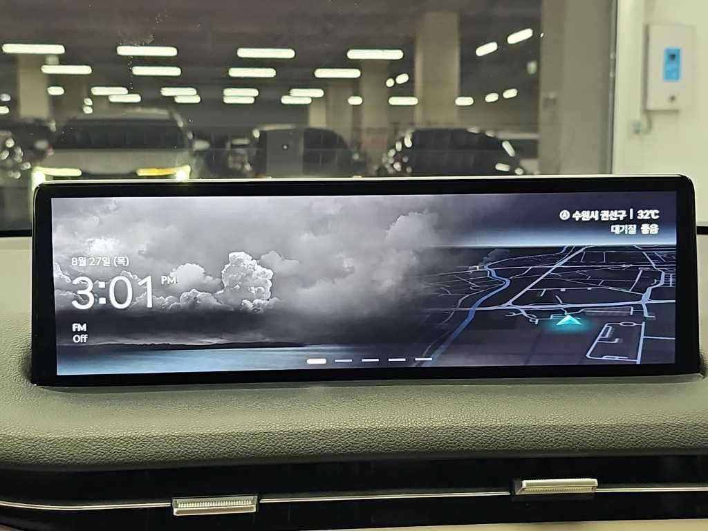 Genesis GV70 — photo 15