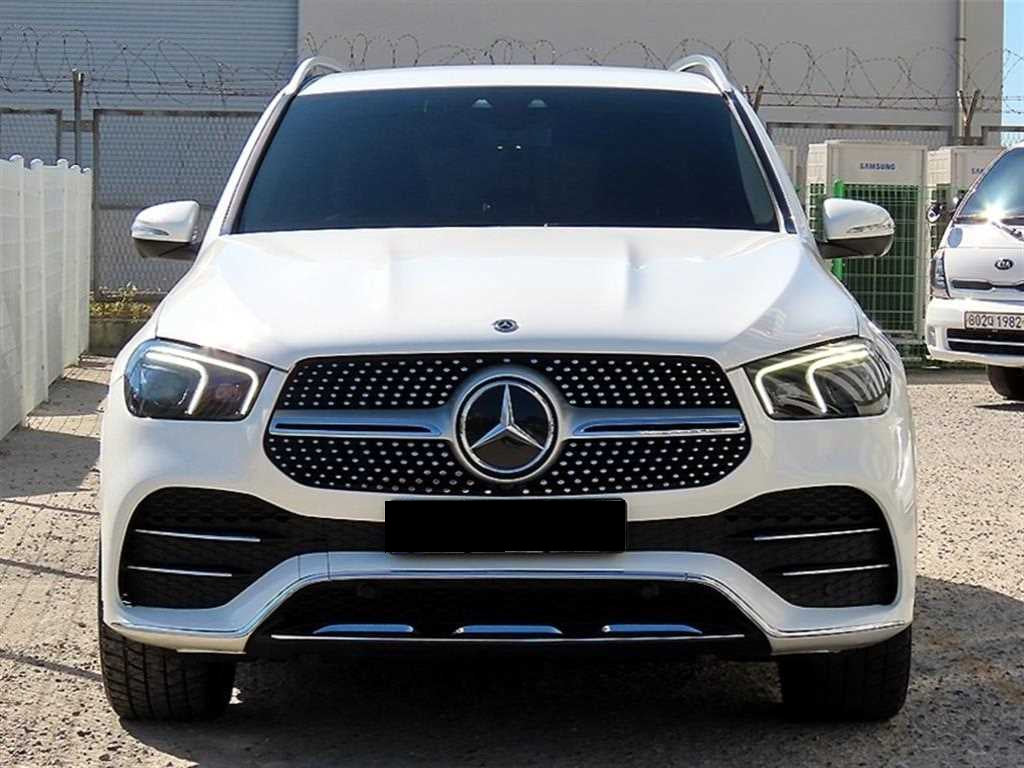 Mercedes-Benz GLE-Class — photo 01