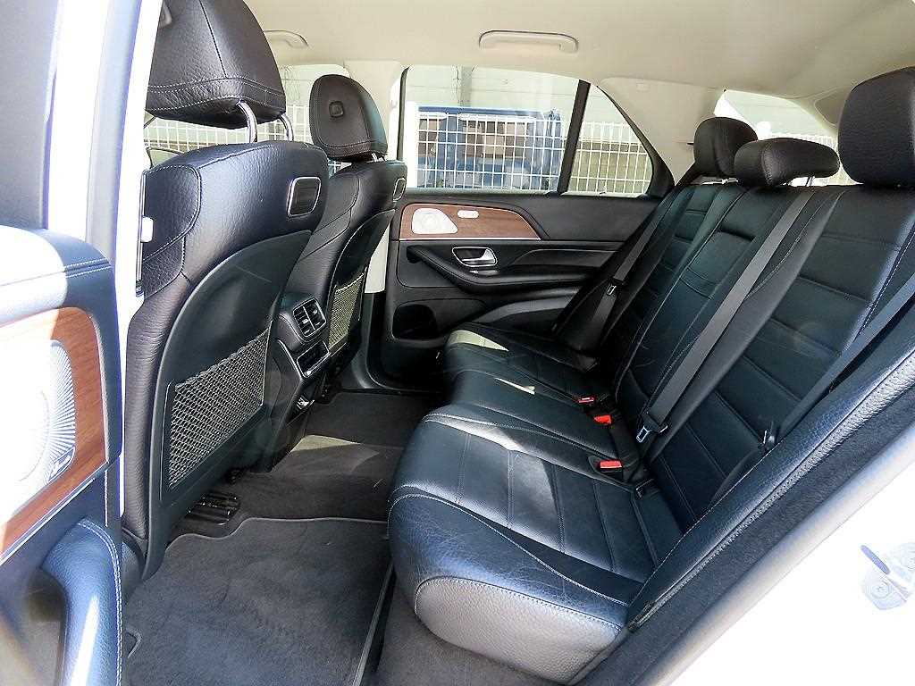 Mercedes-Benz GLE-Class — photo 06