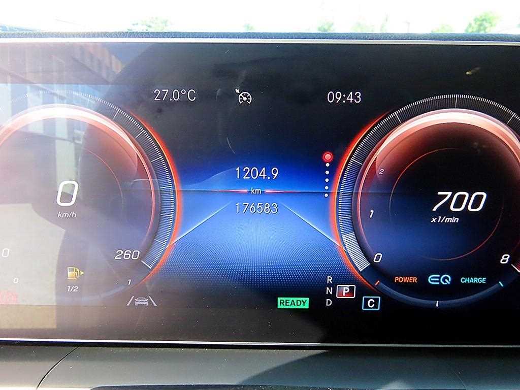 Mercedes-Benz GLE-Class — photo 09