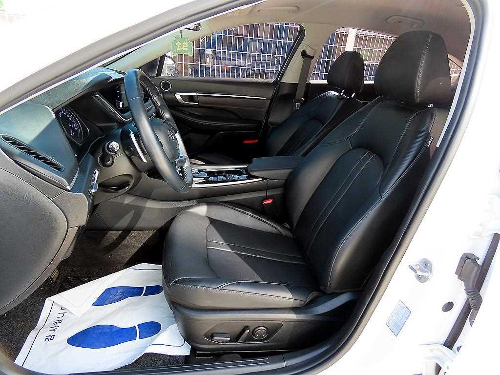 Hyundai Sonata — photo 05