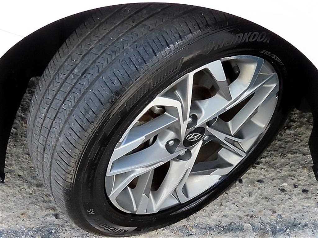 Hyundai Sonata — photo 20