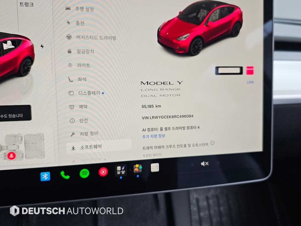Tesla Model Y — photo 08