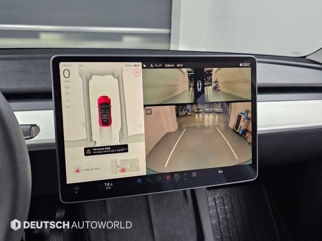 Tesla Model Y — photo 15