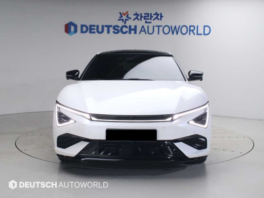 Kia EV6 — photo 03