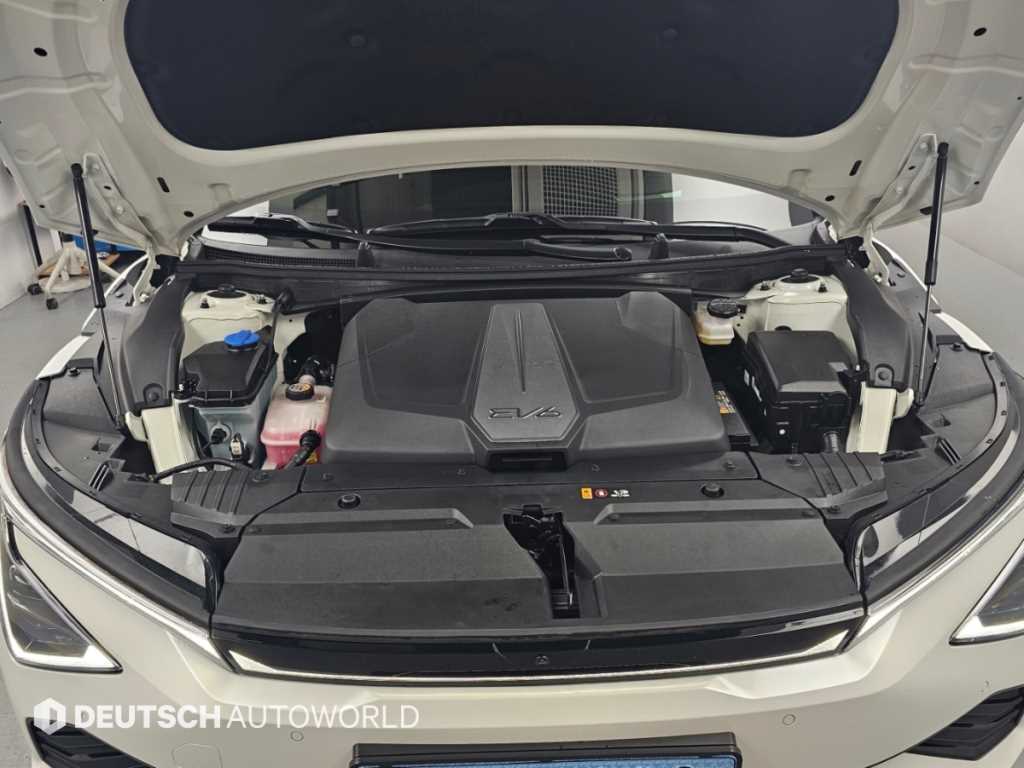 Kia EV6 — photo 06