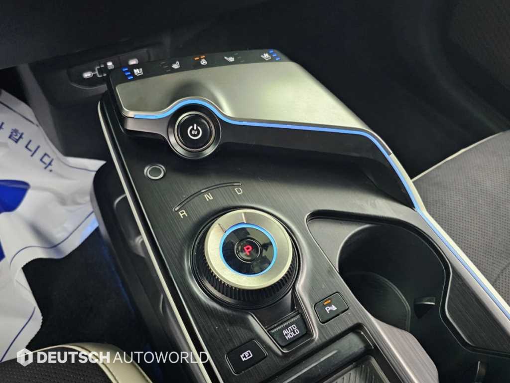 Kia EV6 — photo 09