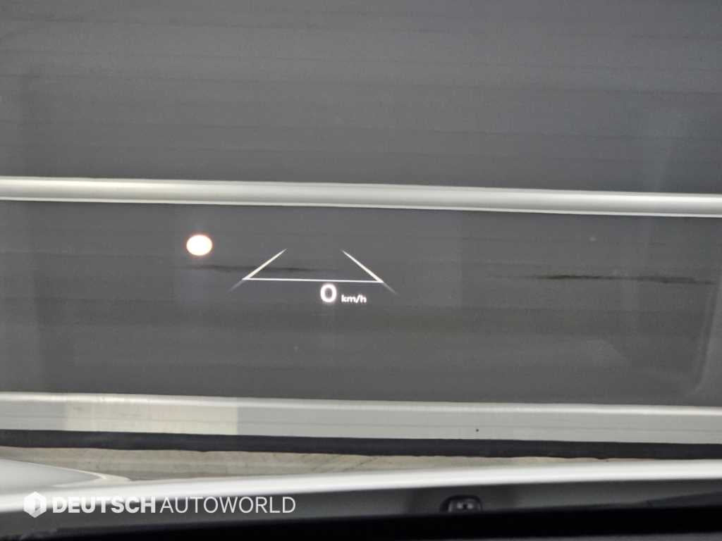 Kia EV6 — photo 17