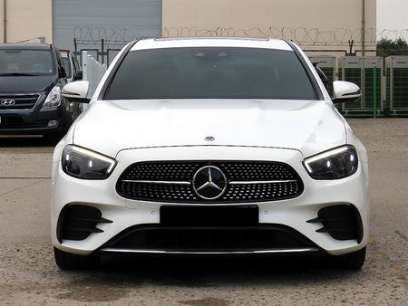 Mercedes-Benz E-Class — photo 01